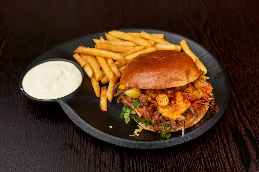 Et Chili Cheese Burger
