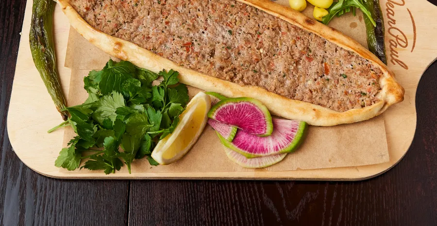 Kıymalı Pide